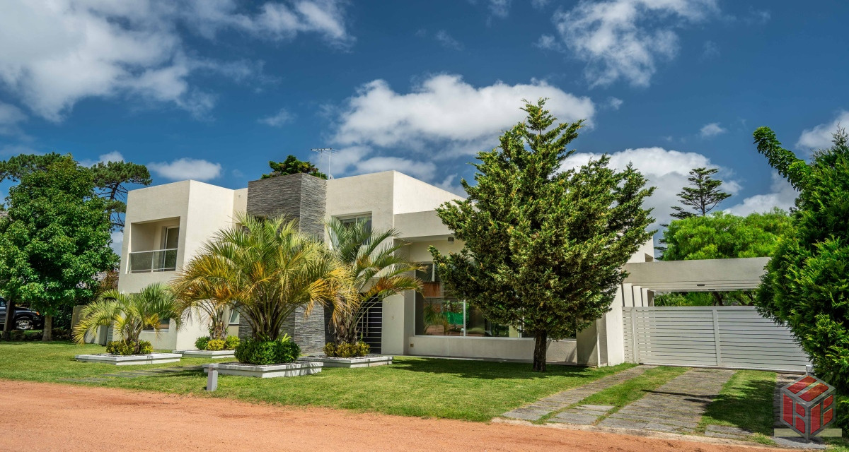 Casa ID.8772 - casa en barrio privado
