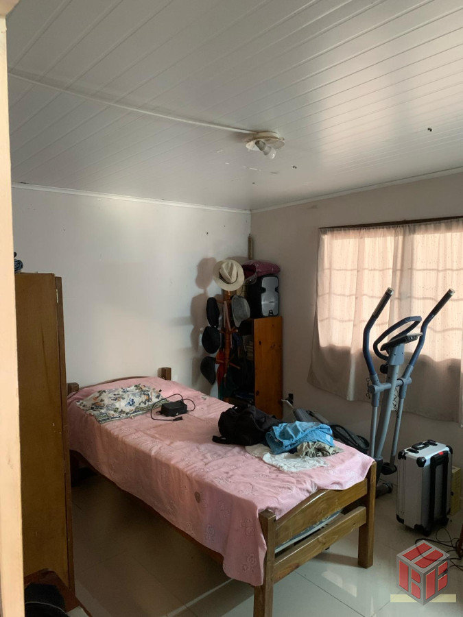 Casa ID.8202 - hermosa casa con un galpon para taller etc
