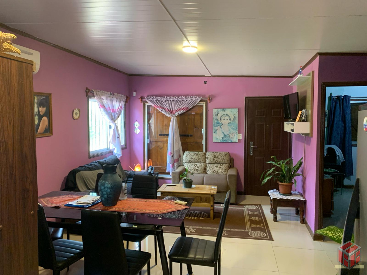Casa ID.8202 - hermosa casa con un galpon para taller etc