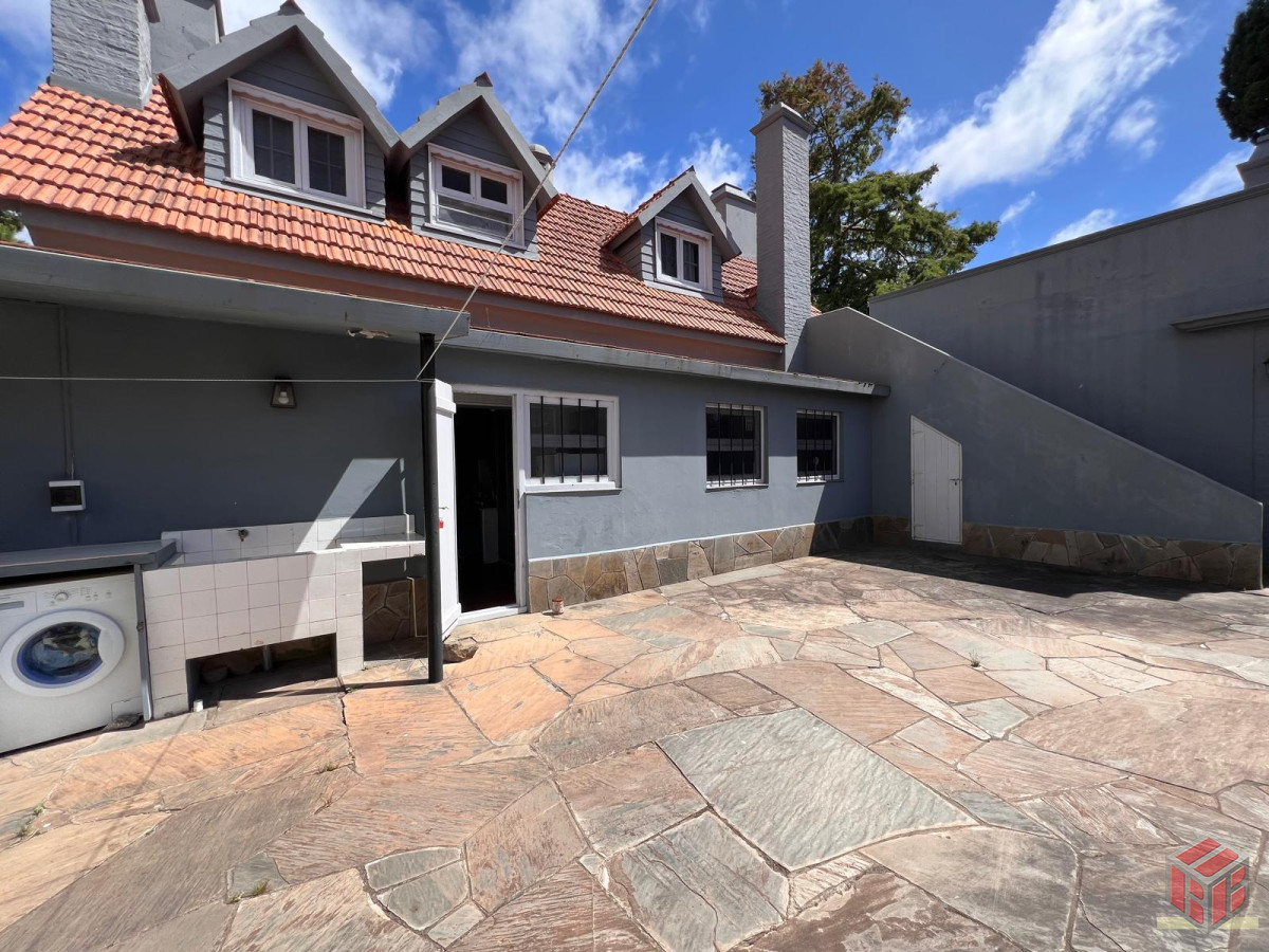 Casa ID.8948 - casa en el mejor lugar de playa mansa , para ir caminando a la playa