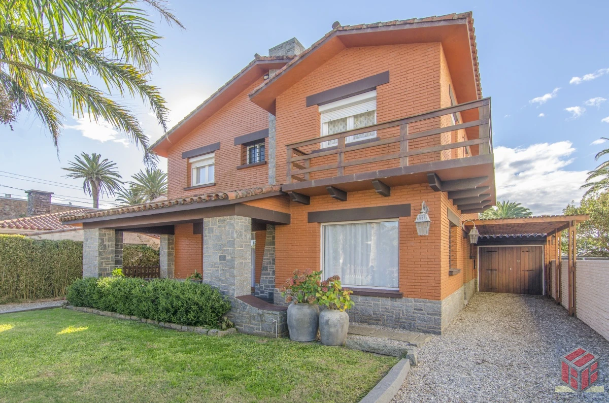 Casa ID.7466 - casa increible en zona de Peninsula 