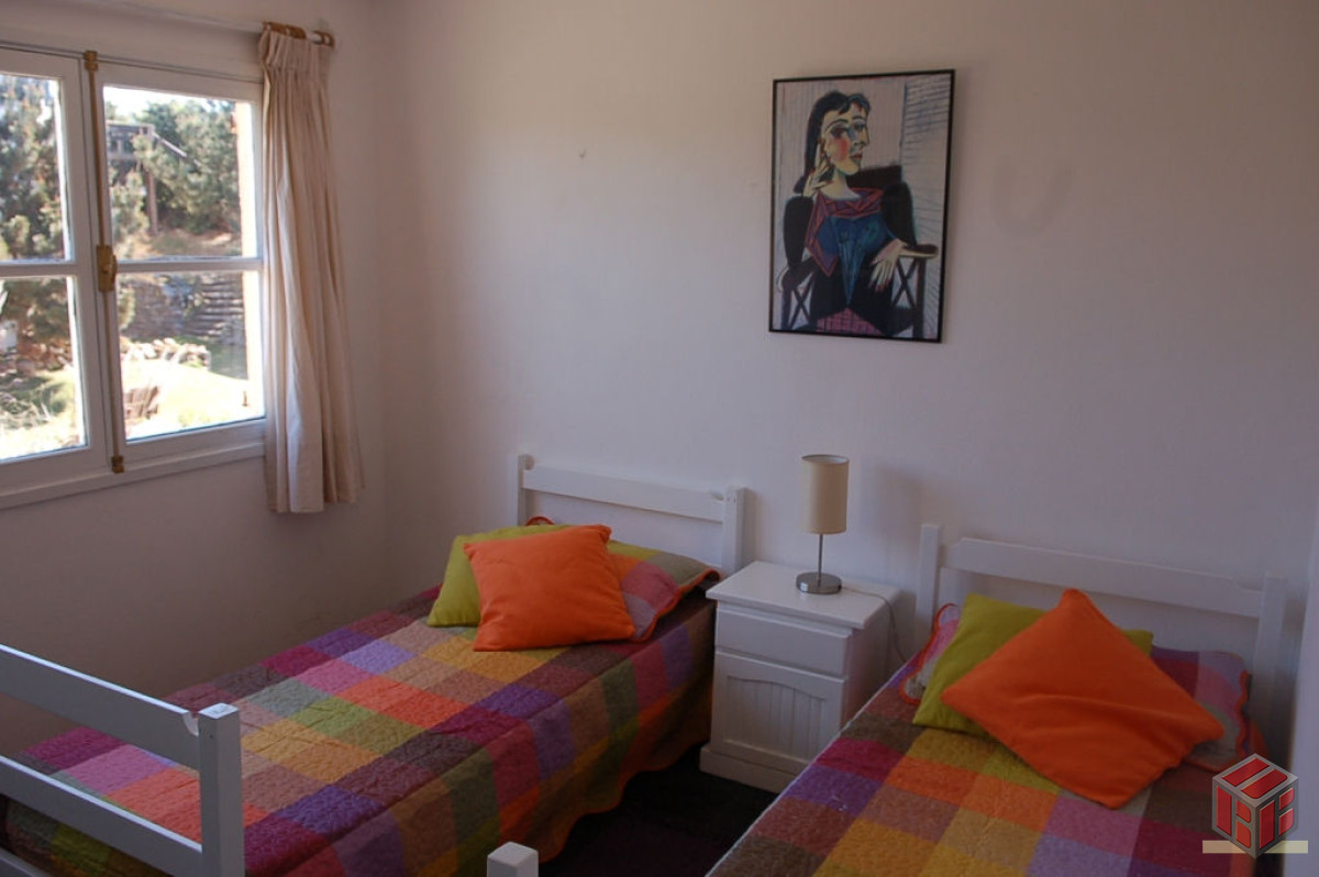 Casa ID.7266 - .Casa  con excelentes vistas , decks y mirador 