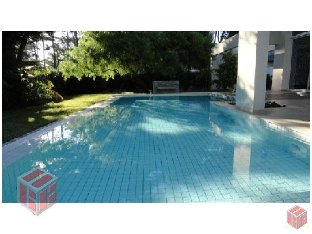 Casa ID.7441 - .SE VENDE  ,  SE ALQUILA ANUAL 