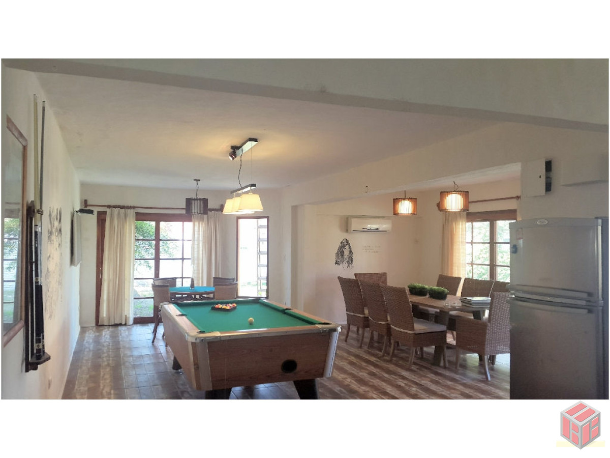 Casa ID.7459 - .CASA PARADAS MANSA