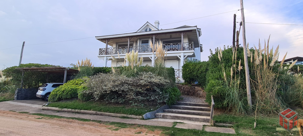 Casa ID.8677 - Casa en Manantiales, Punta Piedras