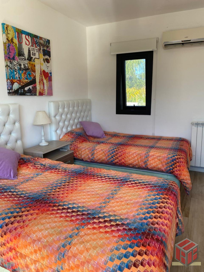 Casa ID.9024 - Comoda, linda , moderna , piscina.....