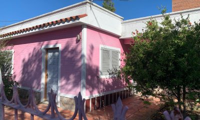 VENDEMOS CASA EN MALDONADO CENTRICA