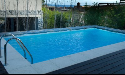 muy linda casa en Altos de manantiales piscina climatizada