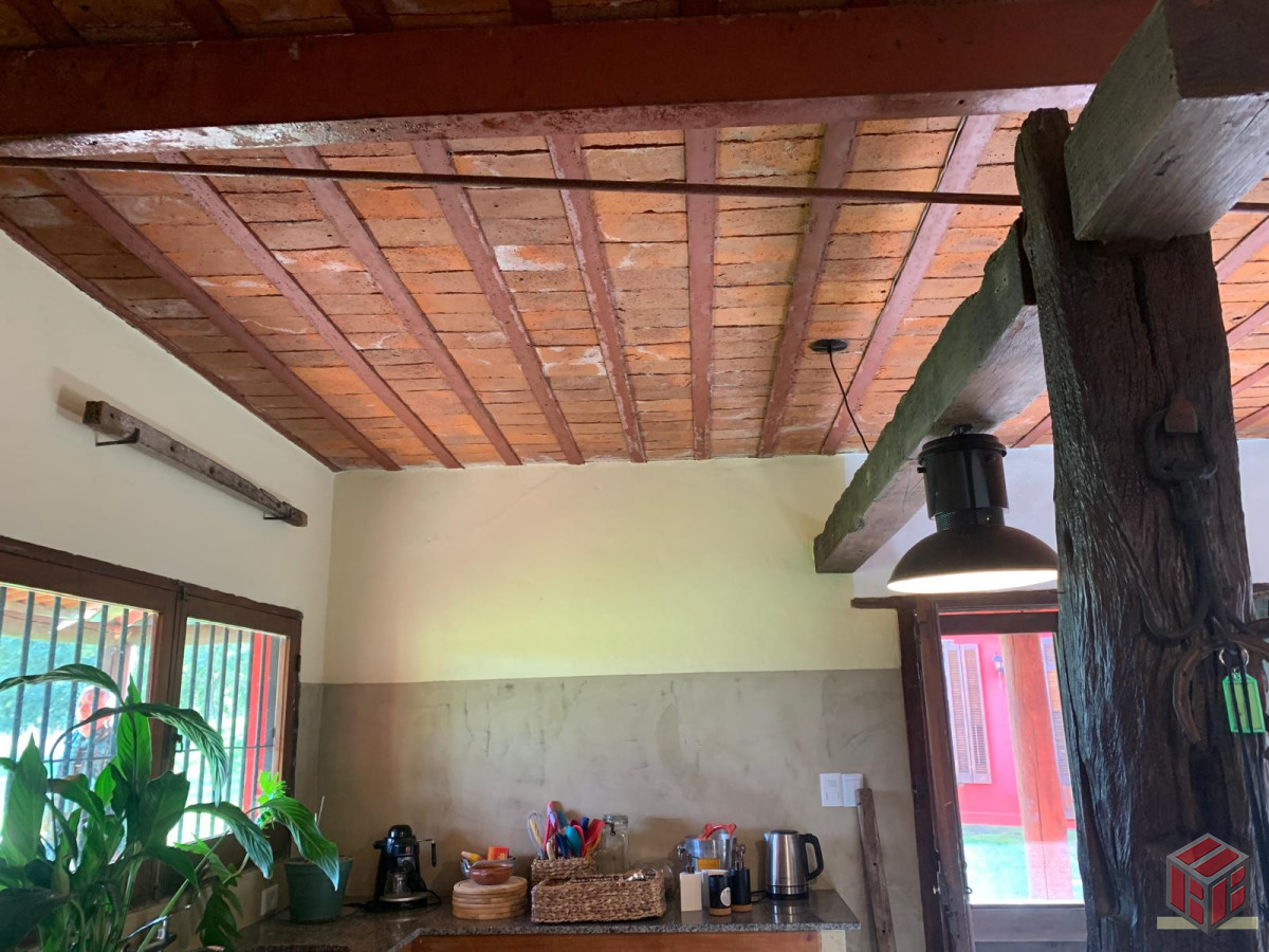 Chacra ID.8837 - lindisima chacra con piscina acceso asfalto