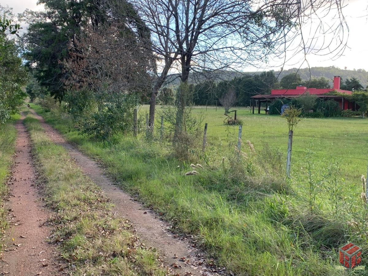 Chacra ID.8837 - lindisima chacra con piscina acceso asfalto