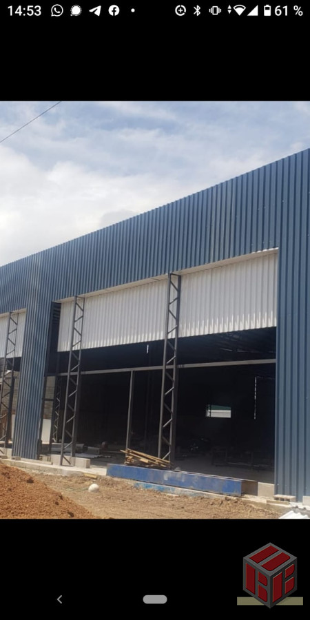 Local Comercial ID.8257 - galpon de 650 entero o se divide 300 350