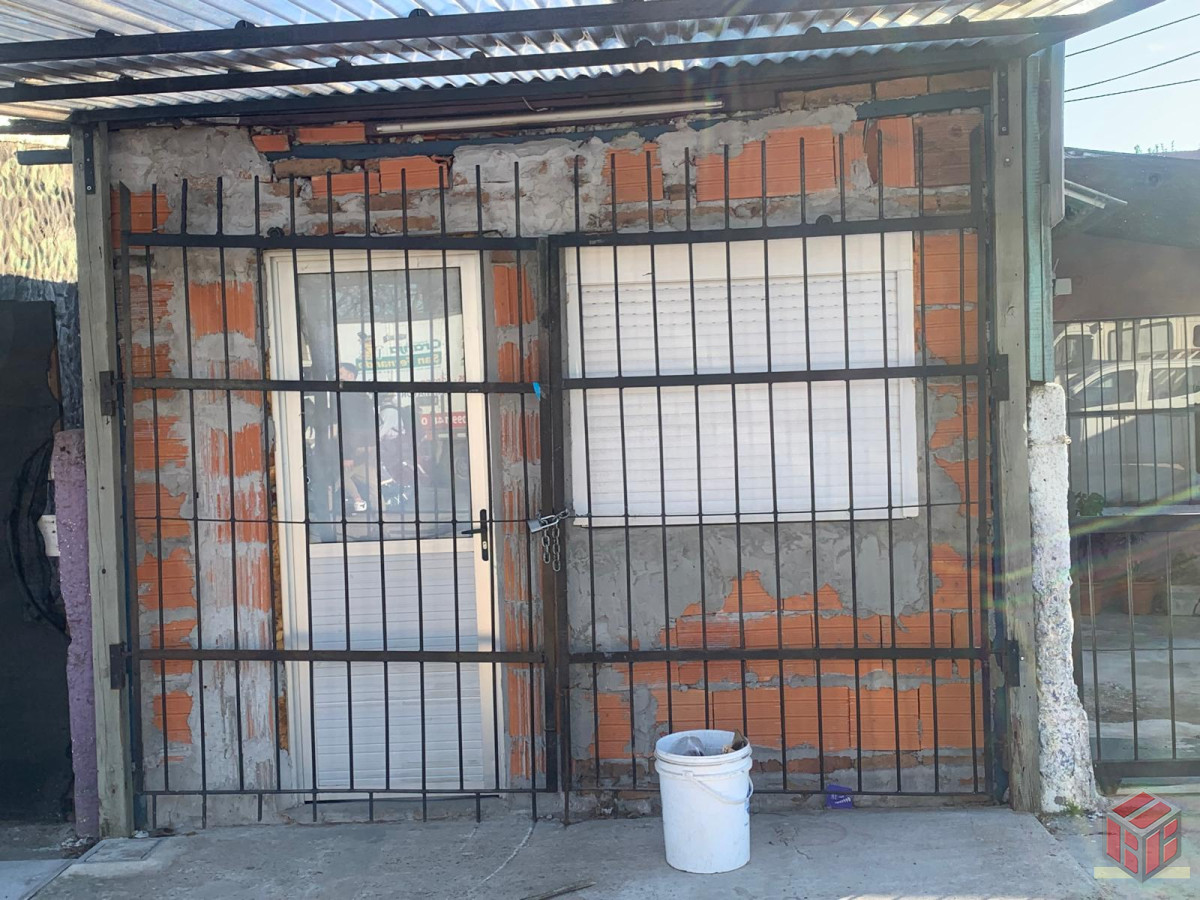 Local Comercial ID.9004 - EXCELENTE ESQUINA EN MALDONADO SOBRE AVENIDA