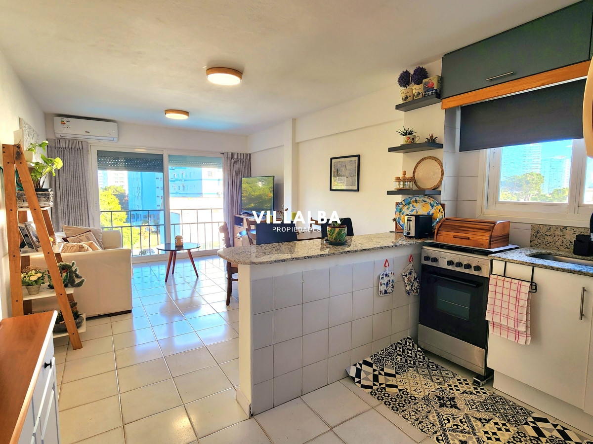 Apartamento ID.3710 - Oportunidad impecable 2 dorm!!
