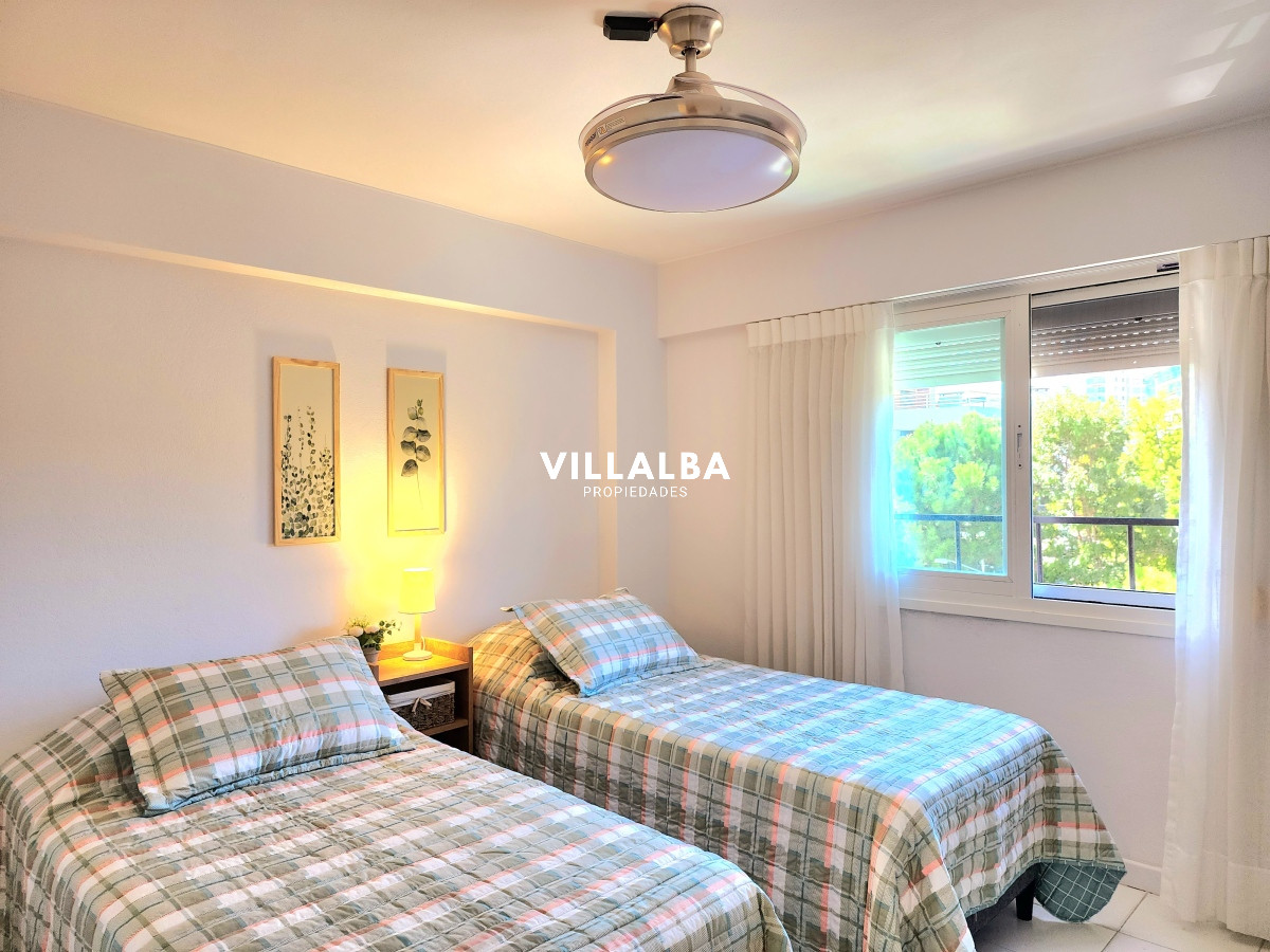 Apartamento ID.3710 - Oportunidad impecable 2 dorm!!