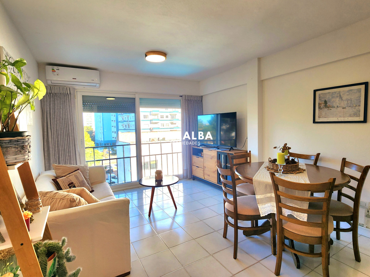 Apartamento ID.3710 - Oportunidad impecable 2 dorm!!