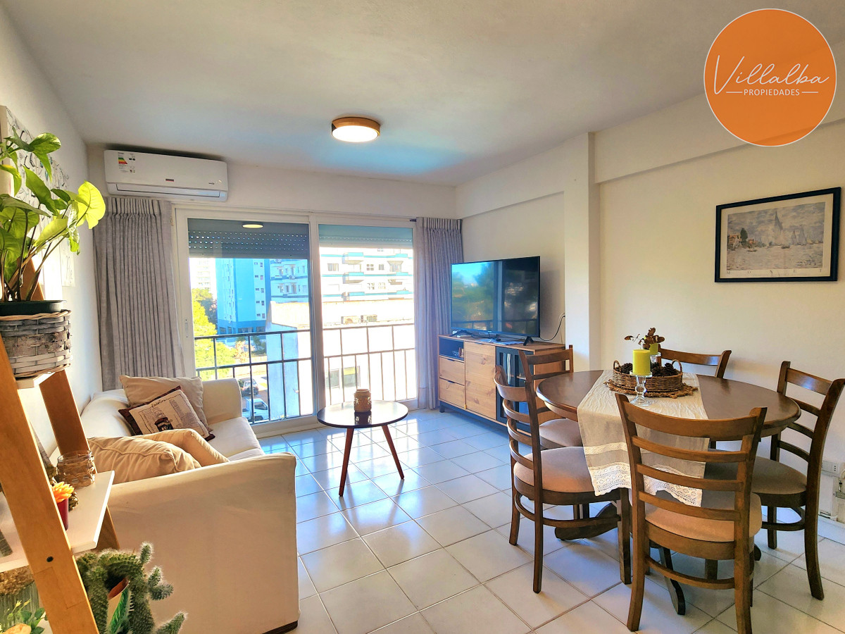 Apartamento ID.3710 - Oportunidad impecable 2 dorm!!