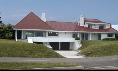Casa Primera Linea