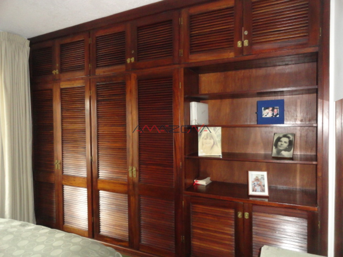 Casa ID.5000 - EXCELENTE MANSIÓN CERCA DEL SHOPINNG EN VENTA Y ALQUILER