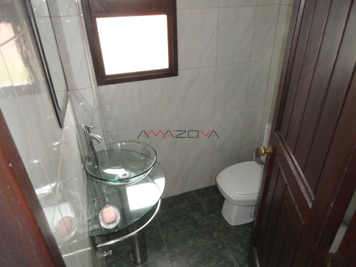 Casa ID.5000 - EXCELENTE MANSIÓN CERCA DEL SHOPINNG EN VENTA Y ALQUILER