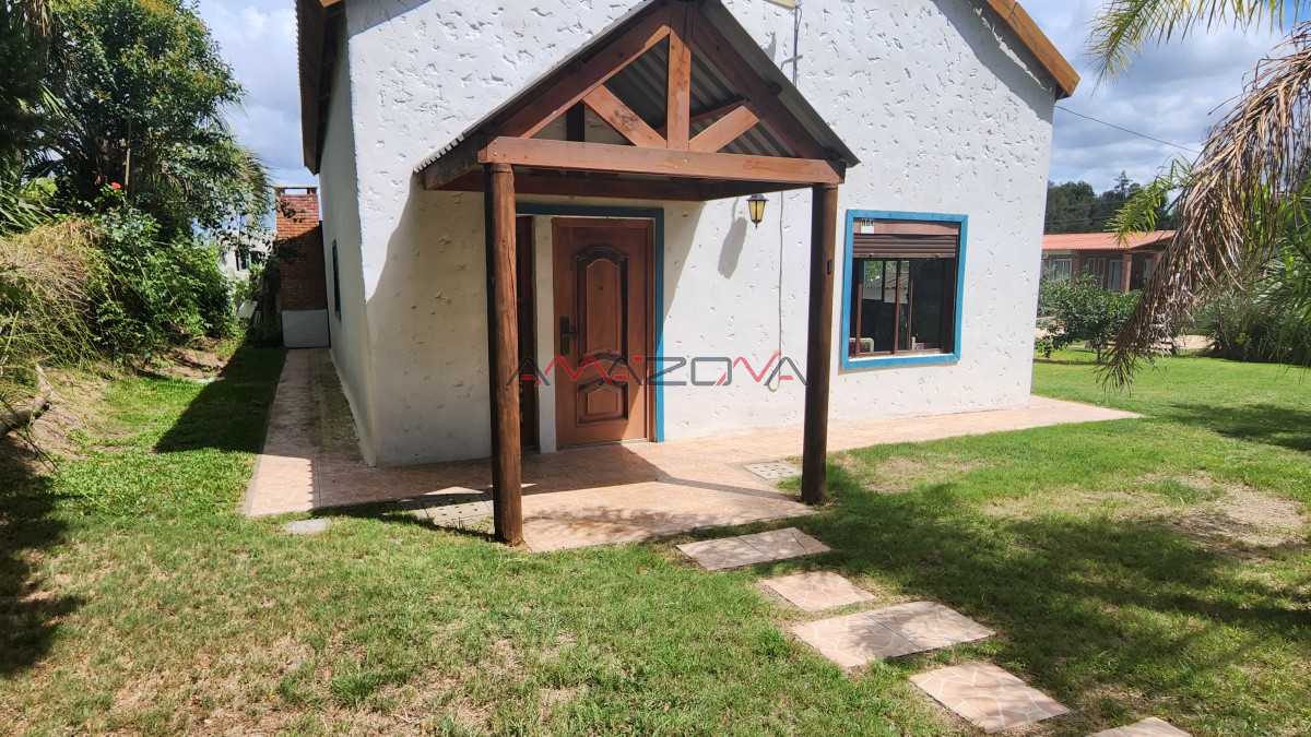 Casa ID.5052 - BUENA CASA EN EXCELENTE UBICACIÓN EN EL TESORO