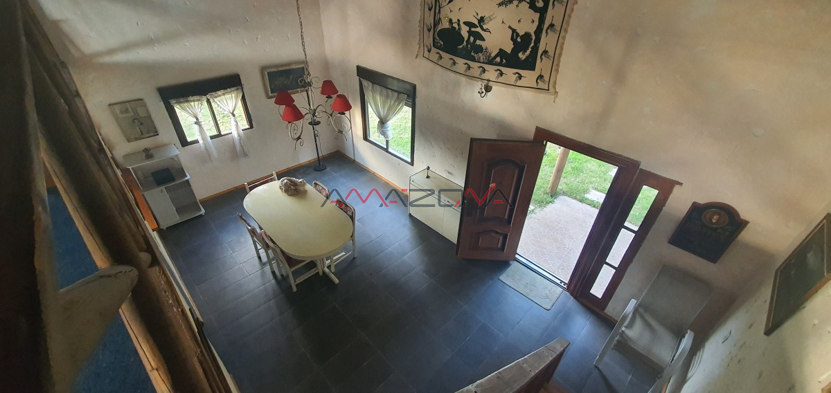 Casa ID.5052 - BUENA CASA EN EXCELENTE UBICACIÓN EN EL TESORO
