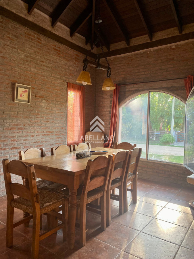 Casa ID.4668 - CASA EL TESORO EXCELENTE CONSTRUCCIÓN Y ESTILO TRADICIONAL 