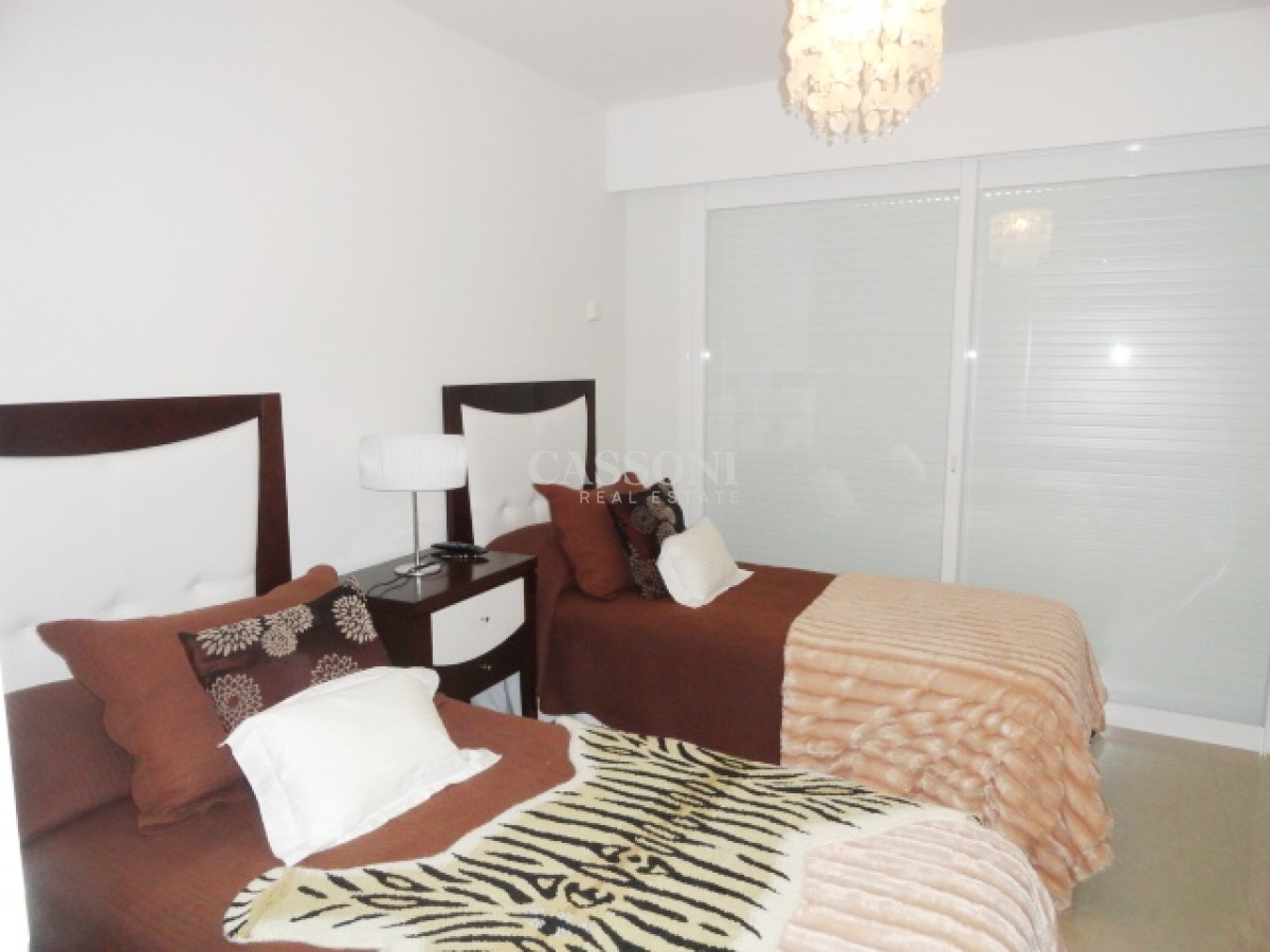 Apartamento ID.4564 - AQUARELA ALQUILER TEMPORADA ANUAL E INVERNAL--EXCELENTE APTO CON TODA LA VISTA A LA MANSA  PUNTA DEL ESTE