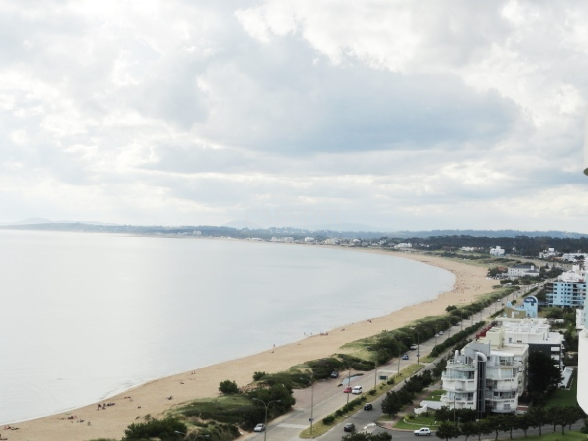 Apartamento ID.4564 - AQUARELA ALQUILER TEMPORADA ANUAL E INVERNAL--EXCELENTE APTO CON TODA LA VISTA A LA MANSA  PUNTA DEL ESTE