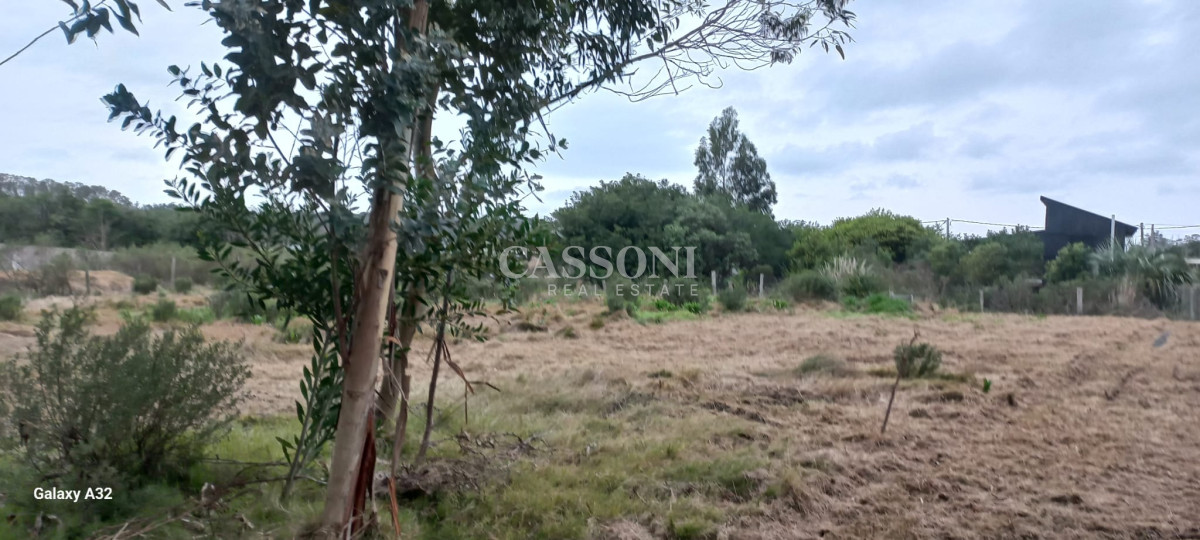 Terreno ID.1720 - TERRENO EL TESORO-MIRAMAR ACRES-ALTO 900 m2