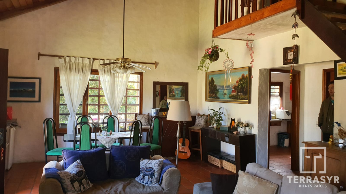 Casa ID.697 - VENTA CASA CÓMODA  PARA INVERSIÓN, CON RENTA EN EL TESORO - PUNTA DEL ESTE