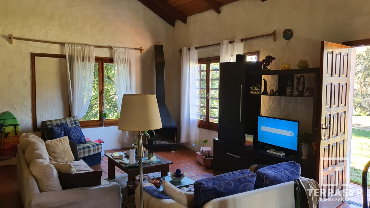 Casa ID.697 - VENTA CASA CÓMODA  PARA INVERSIÓN, CON RENTA EN EL TESORO - PUNTA DEL ESTE