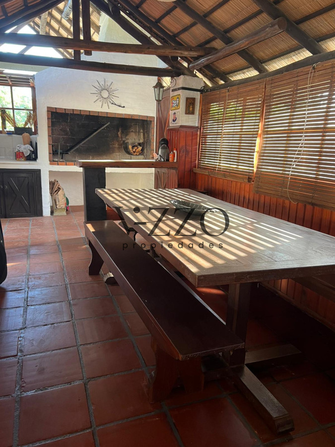 Casa ID.846/VENTA-ALQUILER-TEMPORADA-Y-ANUAL-COQUETA-CABAÑA-EN-PINARES----PUNTA-DEL-ESTE - VENTA ALQUILER TEMPORADA Y ANUAL COQUETA CABAÑA EN PINARES -  PUNTA DEL ESTE