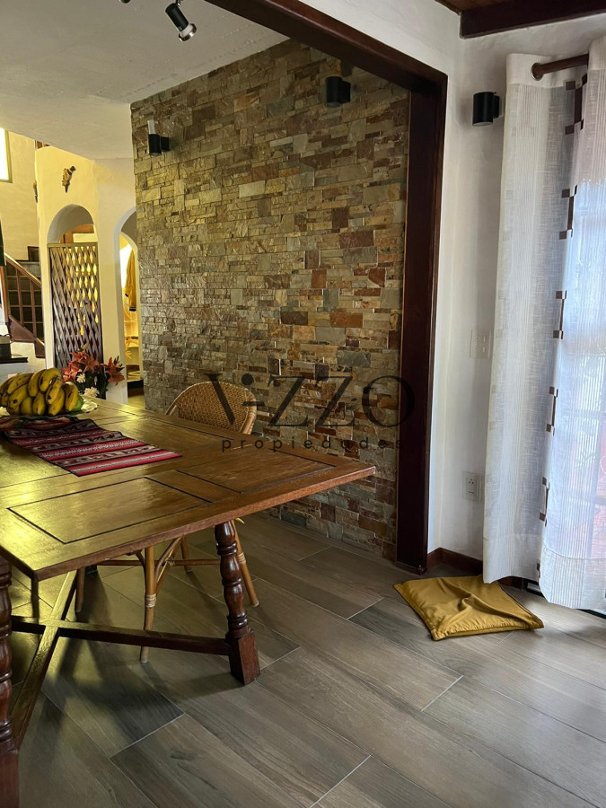 Casa ID.846/VENTA-ALQUILER-TEMPORADA-Y-ANUAL-COQUETA-CABAÑA-EN-PINARES----PUNTA-DEL-ESTE - VENTA ALQUILER TEMPORADA Y ANUAL COQUETA CABAÑA EN PINARES -  PUNTA DEL ESTE