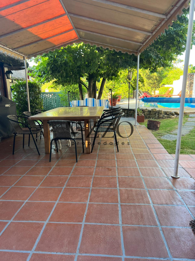 Casa ID.846/VENTA-ALQUILER-TEMPORADA-Y-ANUAL-COQUETA-CABAÑA-EN-PINARES----PUNTA-DEL-ESTE - VENTA ALQUILER TEMPORADA Y ANUAL COQUETA CABAÑA EN PINARES -  PUNTA DEL ESTE