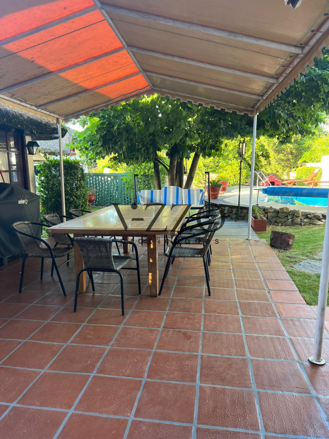 Casa ID.846/VENTA-ALQUILER-TEMPORADA-Y-ANUAL-COQUETA-CABAÑA-EN-PINARES----PUNTA-DEL-ESTE - VENTA ALQUILER TEMPORADA Y ANUAL COQUETA CABAÑA EN PINARES -  PUNTA DEL ESTE