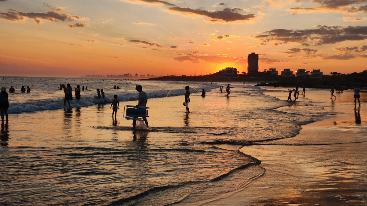 Terreno ID.2053 - TERRENO EN VENTA - LA MEJOR ZONA DE EL TESORO