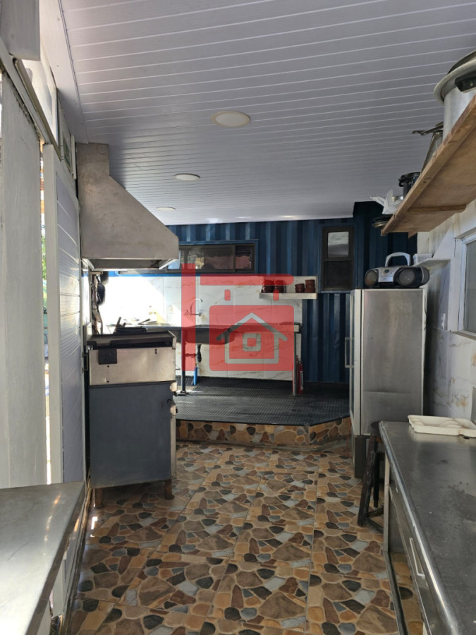 Local Comercial ID.1523 - Título: Local Versátil en El Tesoro - La Barra