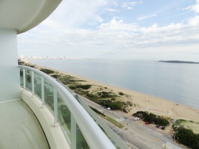 AQUARELA ALQUILER TEMPORADA ANUAL E INVERNAL--EXCELENTE APTO CON TODA LA VISTA A LA MANSA  PUNTA DEL ESTE