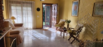 VENTA DE CASA DE 2 DORMITORIOS EN BALNEARIO BUENOS AIRES 