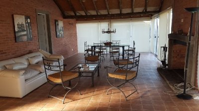 A SOLO 100 M DE LA RUTA, CASA GRANDE EN B   BUENOS AIRES