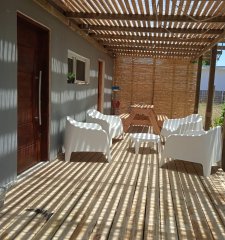 Casa nueva tradicional en una planta mucha luz EL TESORO .