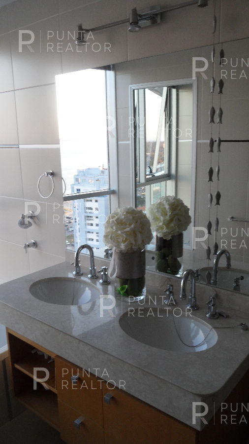 Apartamento ID.1067 - Apartamento en Punta del Este, Mansa