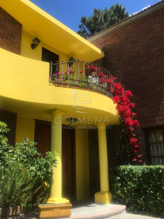casa en pinares  - col8138c