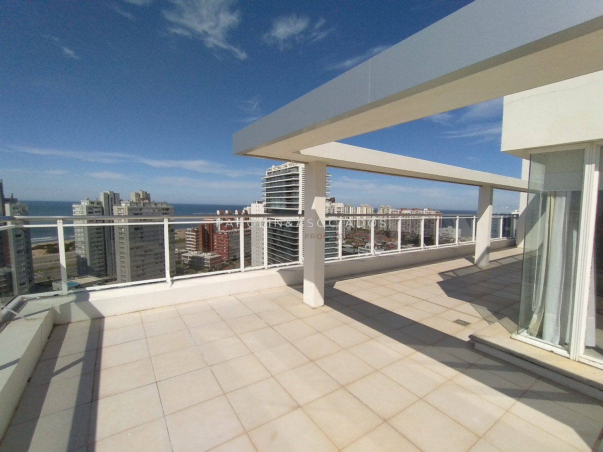 Brava - GoPunta - Portal Inmobiliario de Punta del Este - Maldonado
