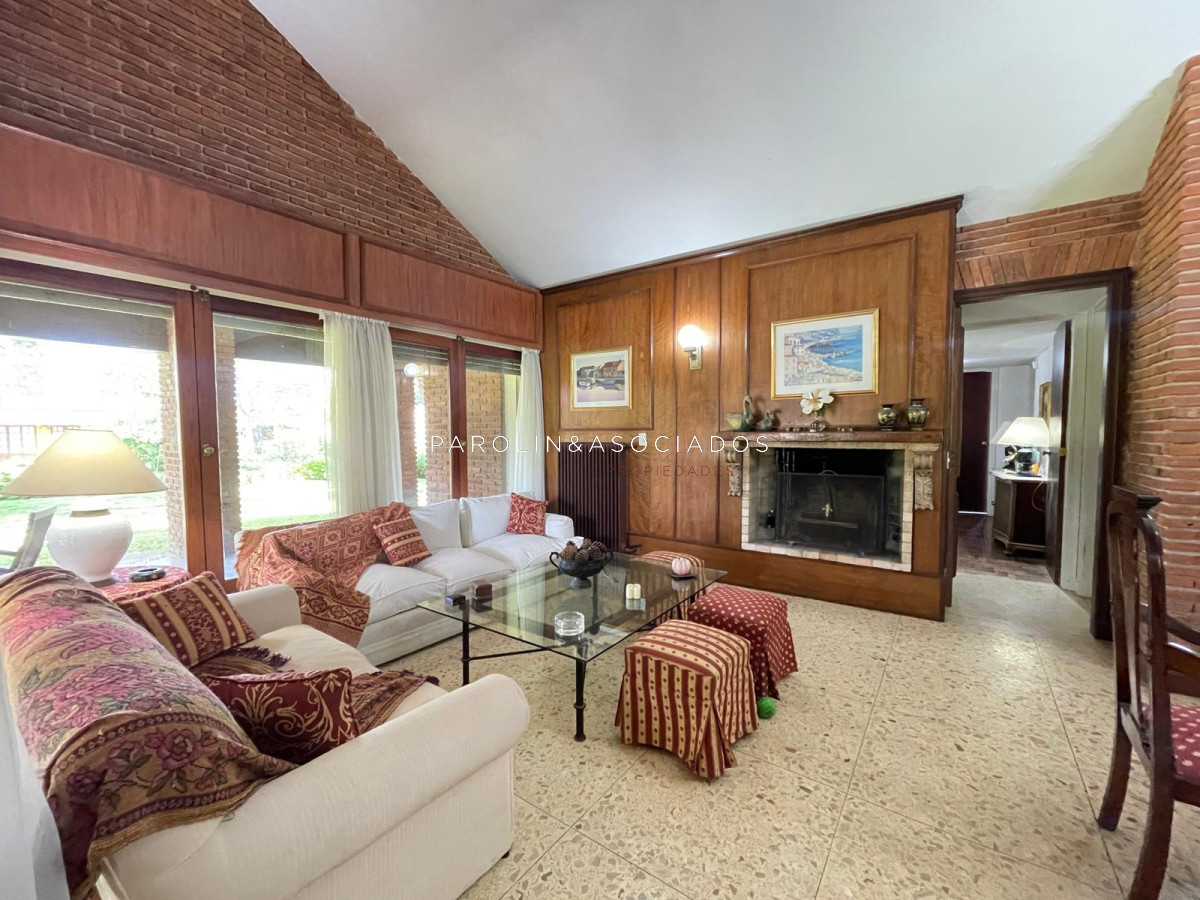 Casa en Punta del Este playa mansa a metros del mar