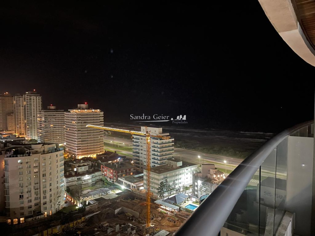 Apartamento ID.2678 - venta brava Apartamento en oportunidad en torre de categoría 