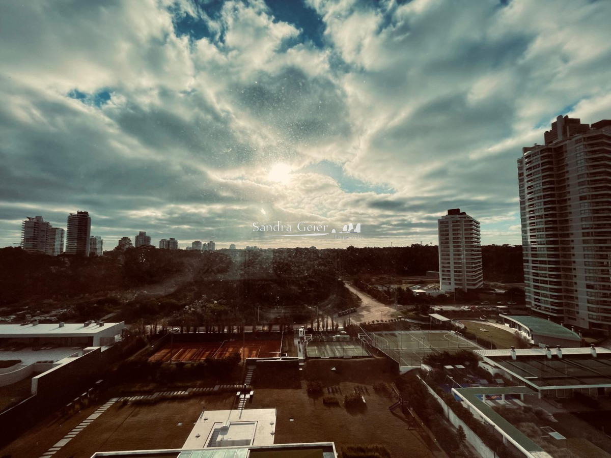 Apartamento ID.1884 - ALQUILER POR TEMPORADA DE APARTAMENTO EN TORRE DE CATEGORIA PRIMERA LINEA BRAVA