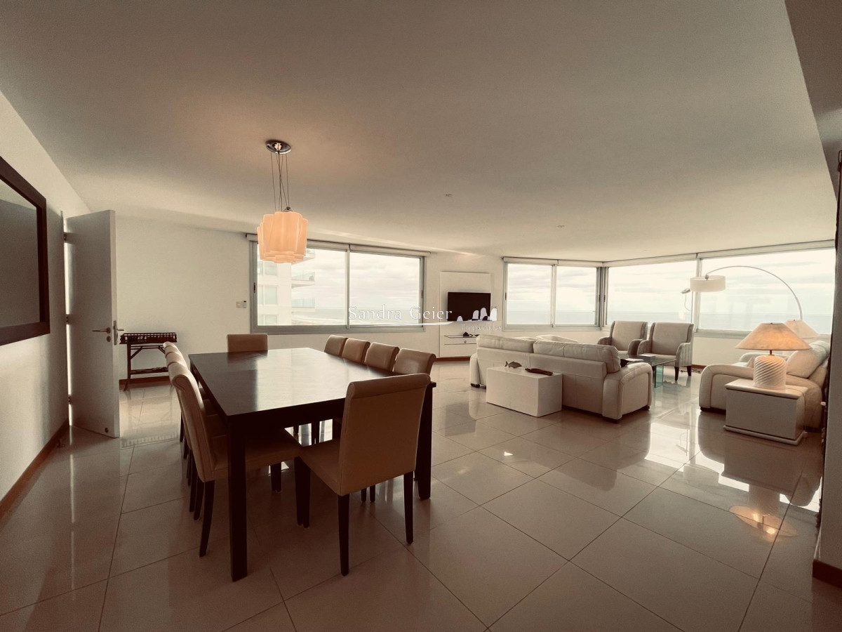 Apartamento ID.1884 - ALQUILER POR TEMPORADA DE APARTAMENTO EN TORRE DE CATEGORIA PRIMERA LINEA BRAVA