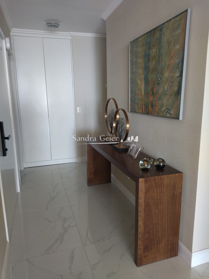 Apartamento ID.1751 - VENTA DE HERMOSO APARTAMENTO, 3 DORMITORIOS EN SUITE,  FRENTE A PLAYA MANSA.