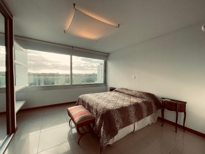 Apartamento ID.1884 - ALQUILER POR TEMPORADA DE APARTAMENTO EN TORRE DE CATEGORIA PRIMERA LINEA BRAVA